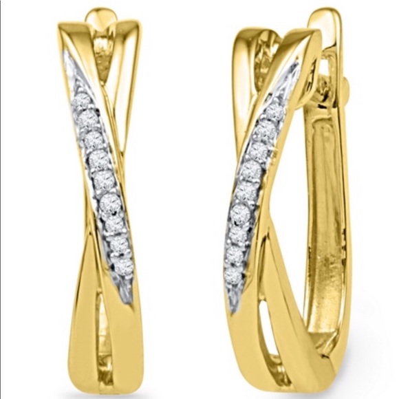 Beautiful Yellow Gold Diamond Earrings